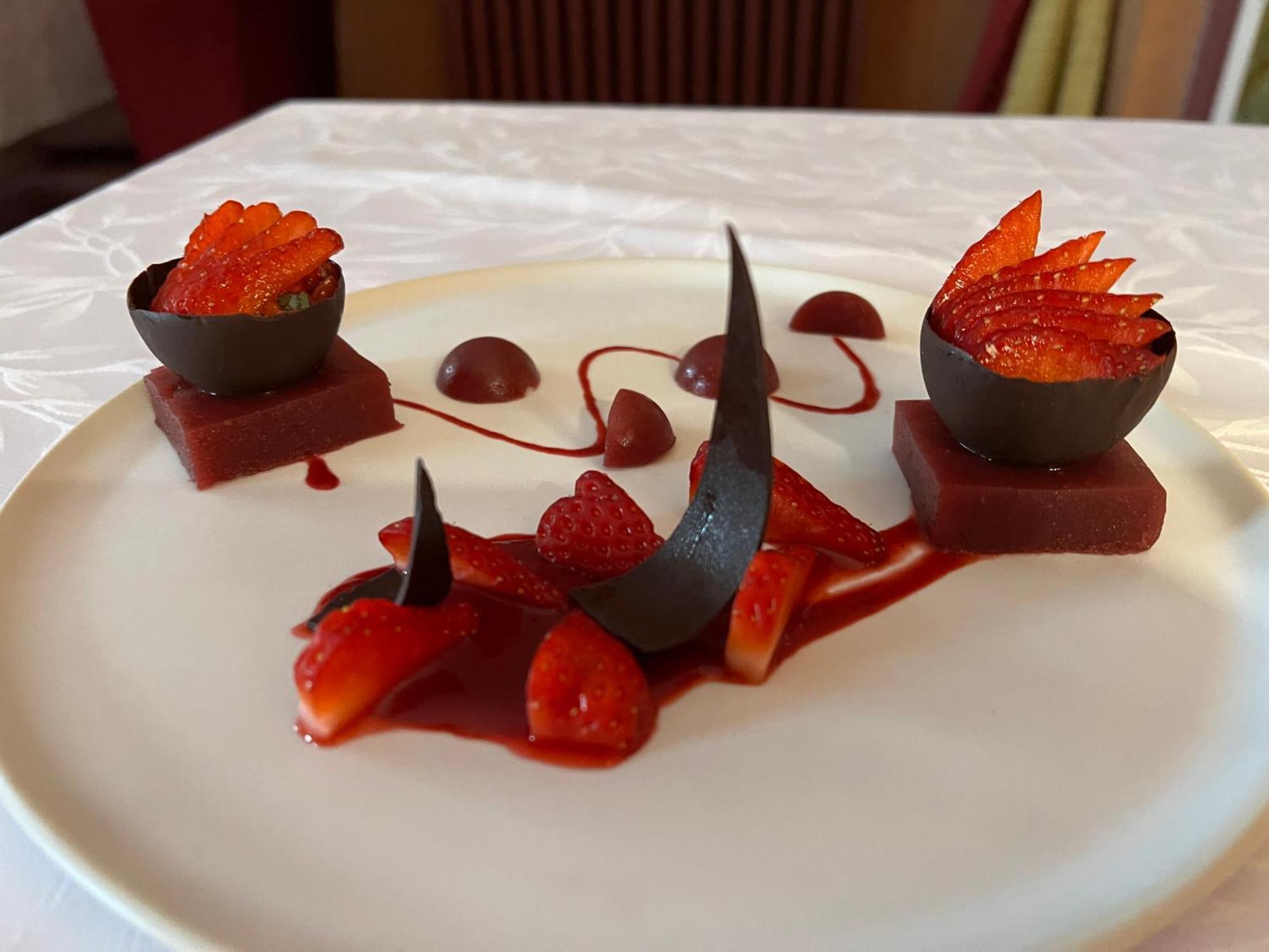 Logis Hotel-Restaurant Les Voyageurs La Coquille Bagian luar foto