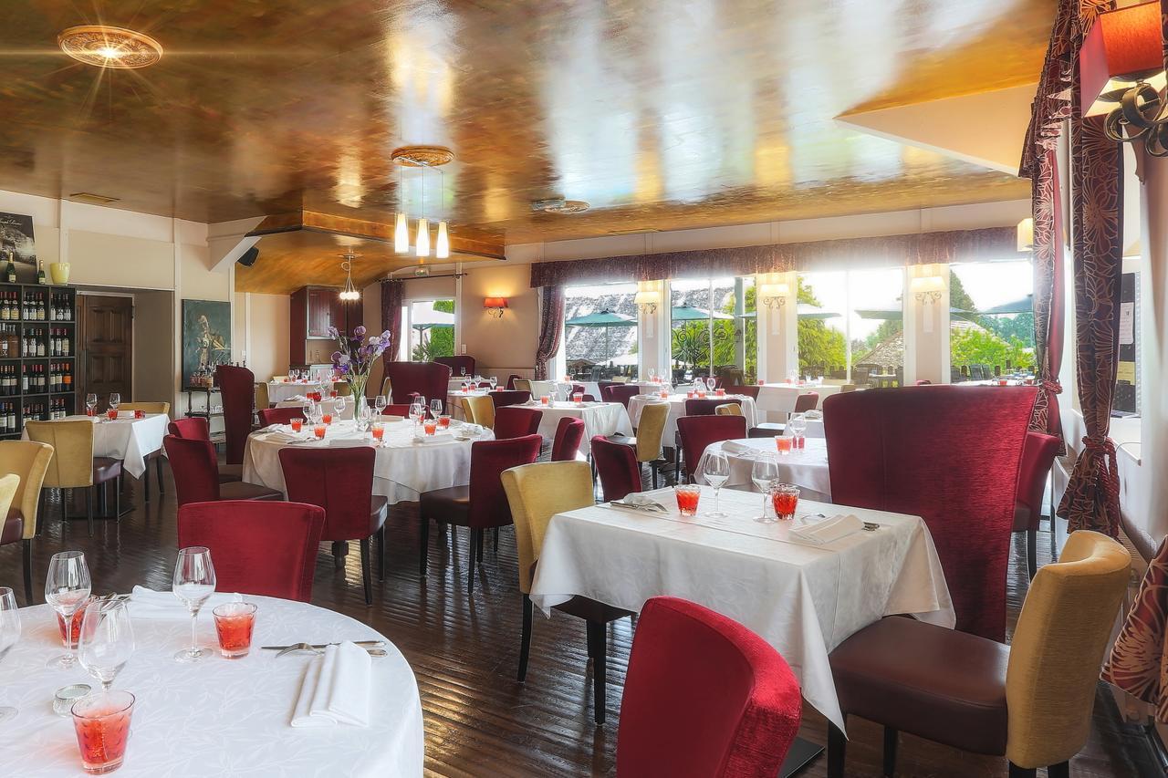 Logis Hotel-Restaurant Les Voyageurs La Coquille Bagian luar foto